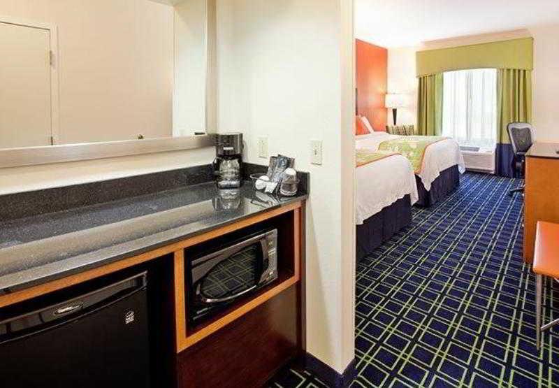 Fairfield Inn & Suites By Marriott Kearney Habitación foto